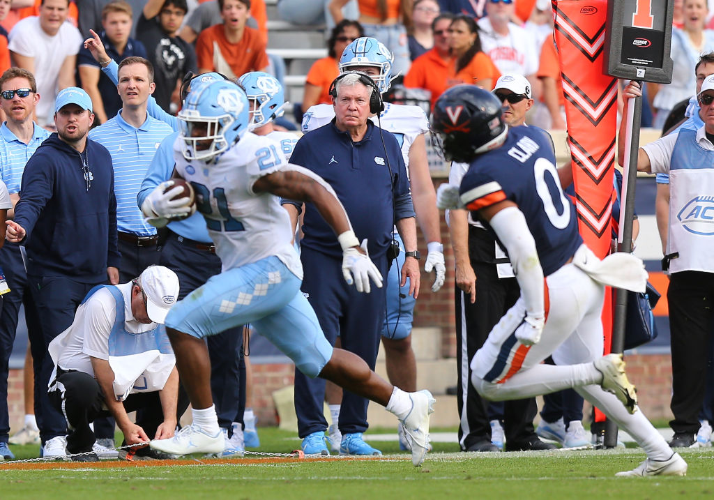 COLLEGE FOOTBALL: NOV 05 North Carolina at Virginia