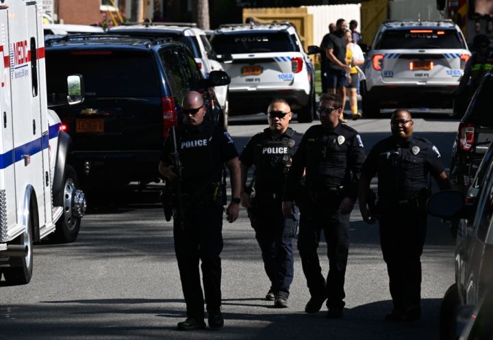 Multiple officers shot in Charlotte